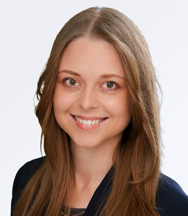 Lisa-Katrin Helldörfer - AGENDIS GmbH